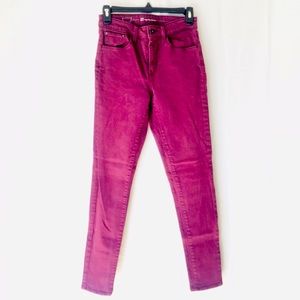 Levi’s Plum High Rise Skinny